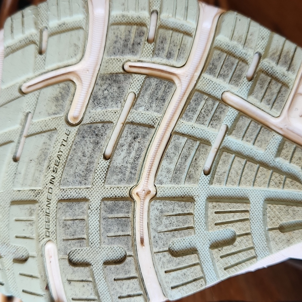 Brooks Adrenaline 21 Running Shoes Gray Size 6 - Picture 13 of 15